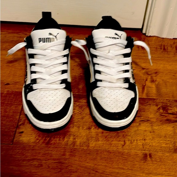 PUMA sneakers - Picture 1 of 4